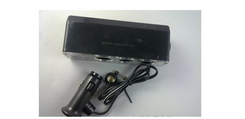 汽車一拖三點煙器 多設備車載充電的便捷之選